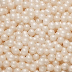 Club Green Pearlised Sugar Balls Ivory/Cream 4MM