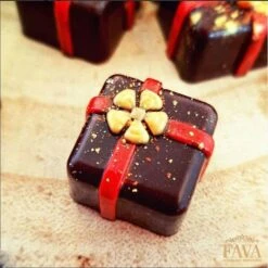 Martellato Polycarbonate Chocolate Mould - Gift - MA1991 13 Martellato Polycarbonate Chocolate Mould - Gift - MA1991 -Silikomart Store martellato polycarbonate chocolate mould gift ma1991 p14611 51088 image