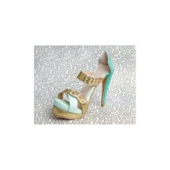 Marvelous Mould Scalloped Shoe Insole Silicone Onlay 1 Piece Only -Silikomart Store marvelous mould scalloped shoe insole silicone onlay 1 piece only p10272 38623 image