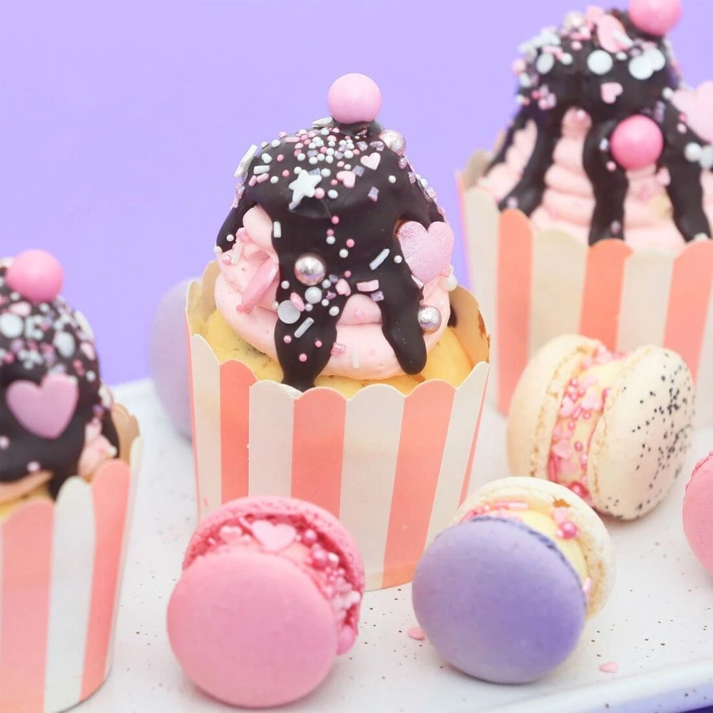 Super Streusel Superbox Big Love - Assortment Of Sprinkle , Chocolate Balls , Dragees With Crispy Center 2 Super Streusel Superbox Big Love - Assortment Of Sprinkle , Chocolate Balls , Dragees With Crispy Center - Image 2